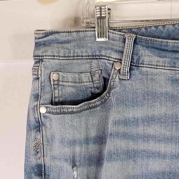 Torrid Jean Vintage Stretch Womens 18R Light Wash Distressed Boyfriend Straight - Picture 5 of 12